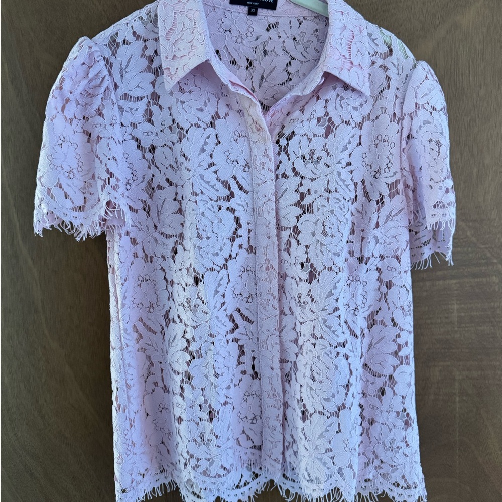 Elegant Lace Women’s Top in Light Pink